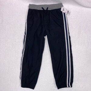 NWT Oshkosh 4t nylon lined black boys joggers athletic jersey elastic waist